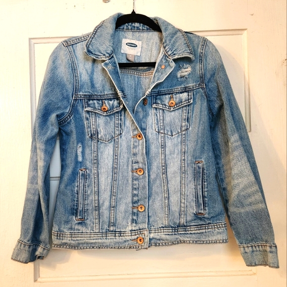 Old Navy Jackets & Blazers - Old Navy Women’s Jean Jacket, Distressed Classic Denim, 100% Cotton EUC Sz Med